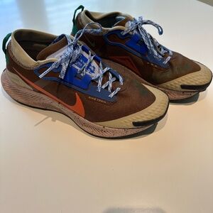 Nike Pegasus trail running shoes